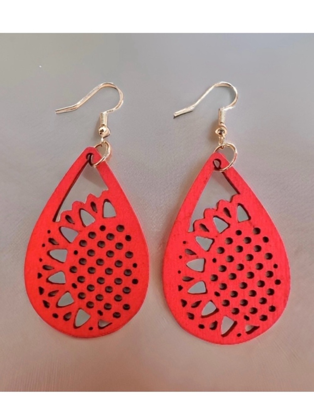 ⭐️ 5 for $25 Natural Wood Red Painted Lightweight Carved Earrings